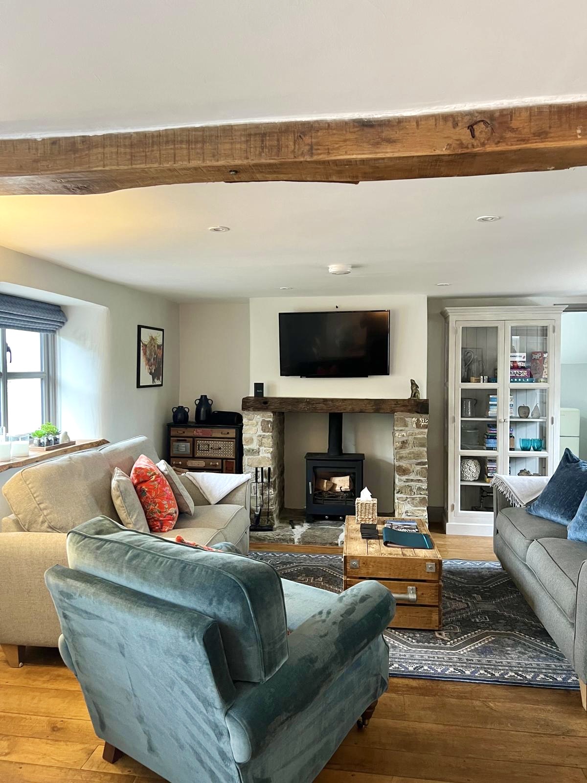 d8eeabe9-71b5-43df-84f9-a4424c54b2bf